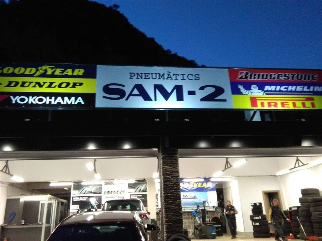 SAM 2